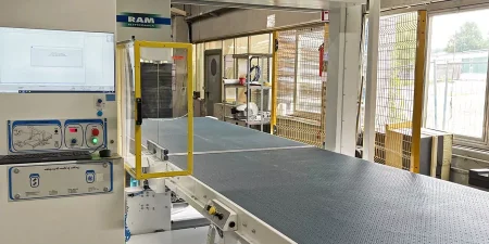 PANA setzt auf modernste Technologien beim Spalten und Schneiden von Schaumstoffen